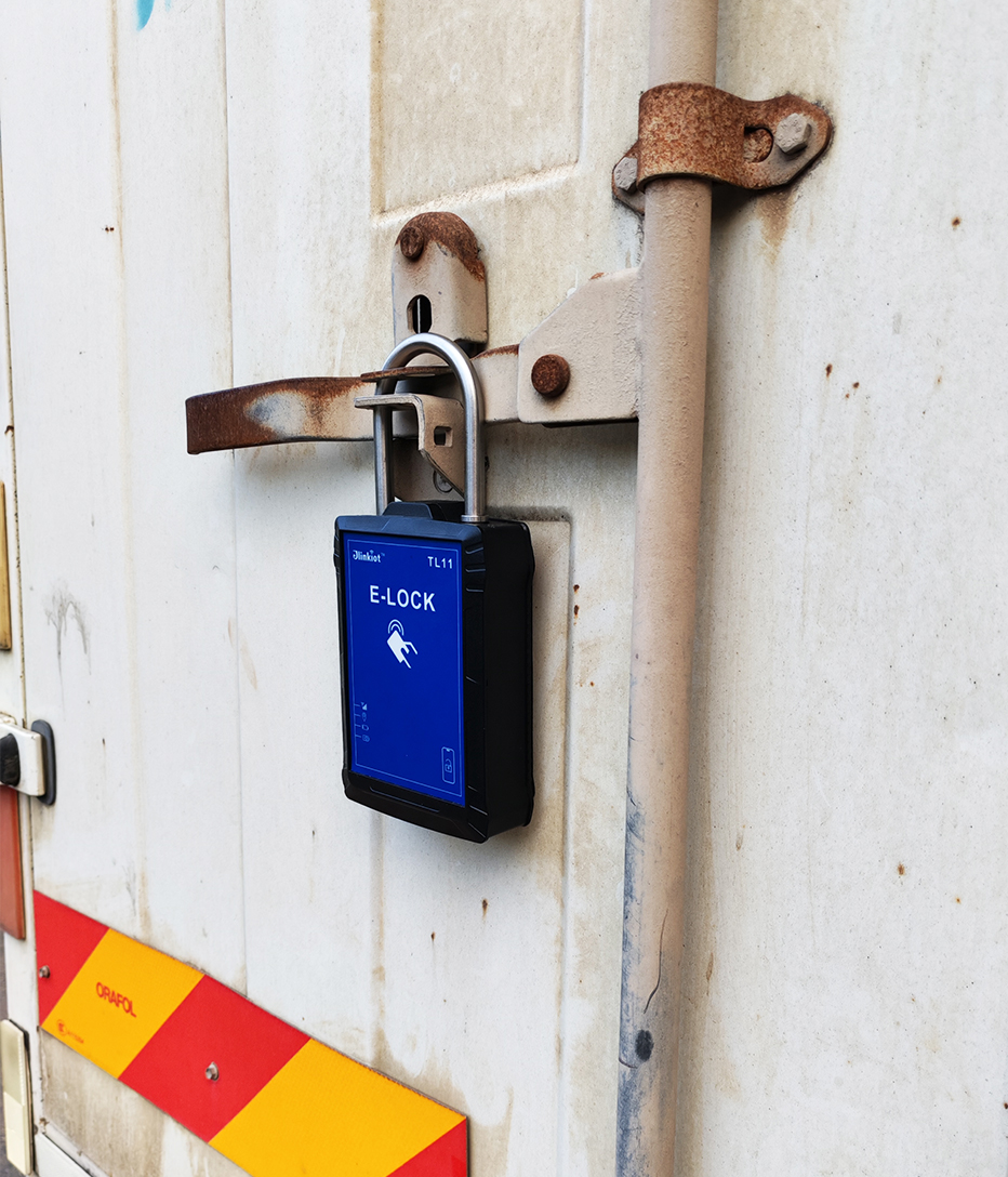 How to Prevent Loss During High-Value Cargo Transport? Smart GPS Locks Deliver our Comfort